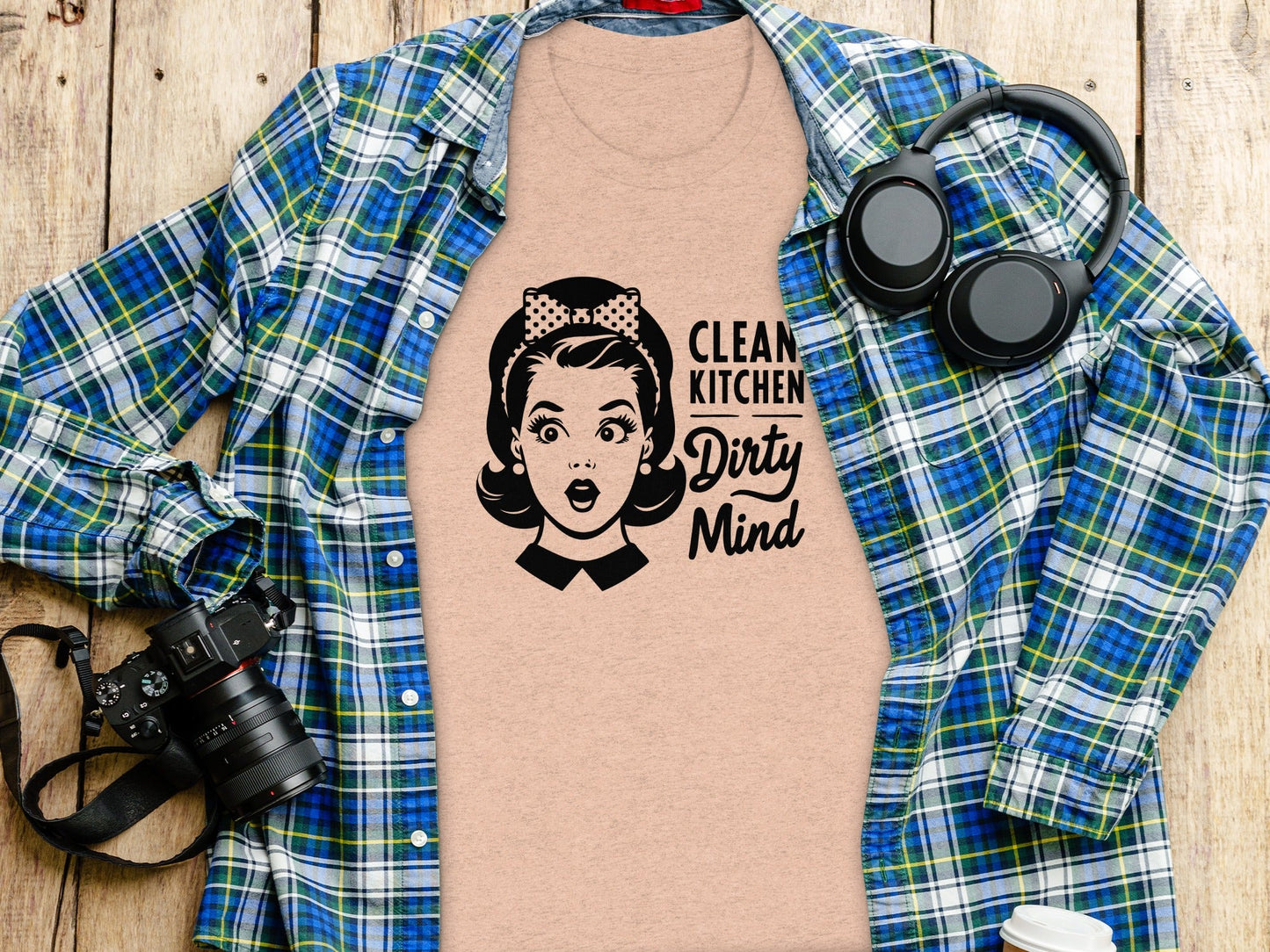 Clean Kitchen Dirty Mind Retro Woman Funny Graphic T-Shirt