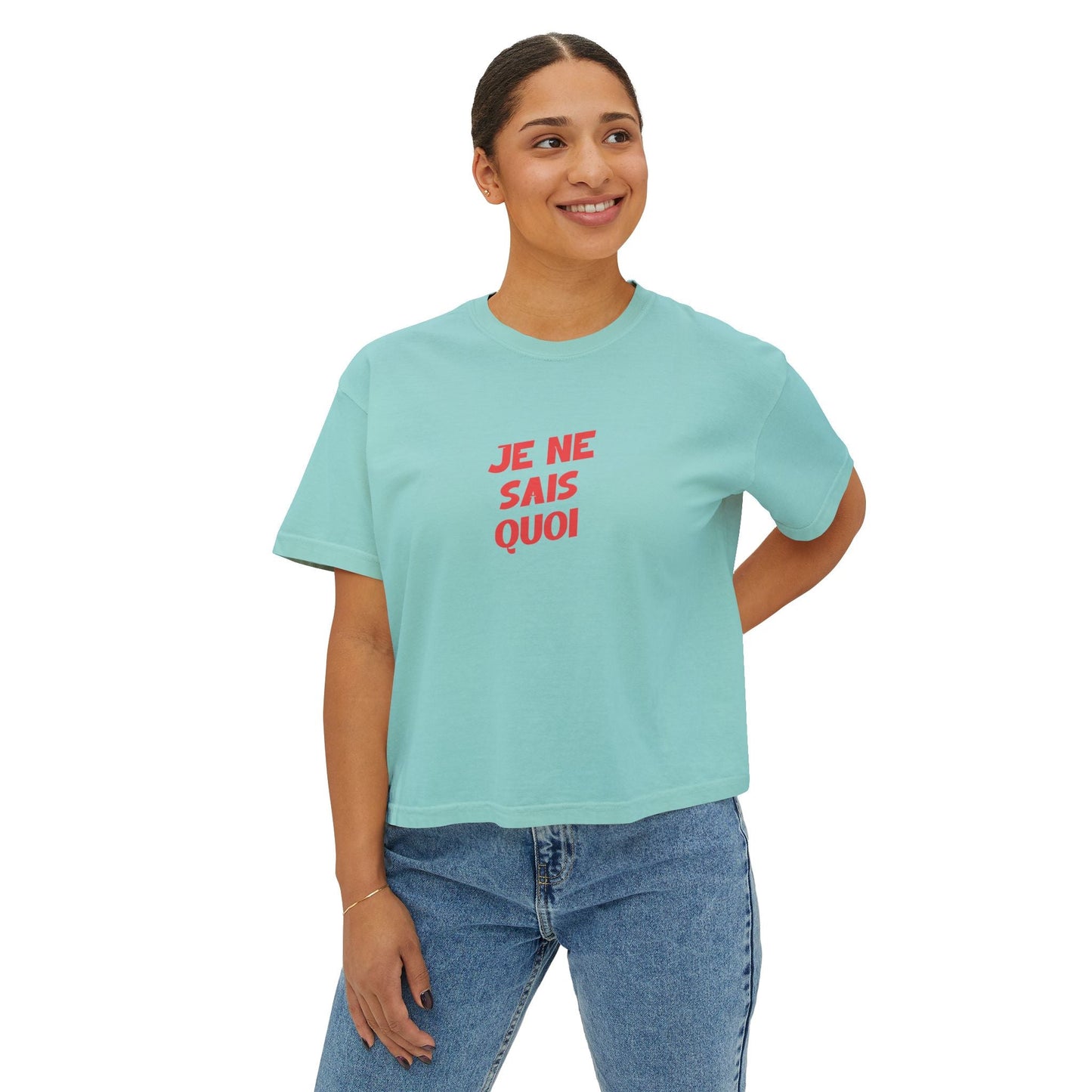 Bold 'Je Ne Sais Quoi 'Women's Boxy Tee