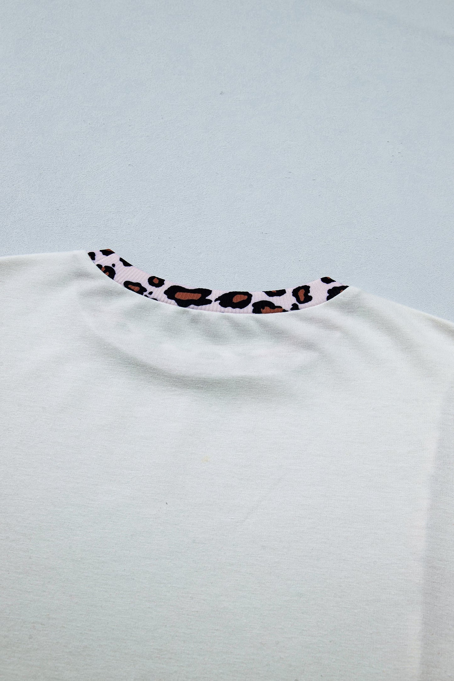 White Ribbed Leopard Patchwork Uneven Hem T Shirt