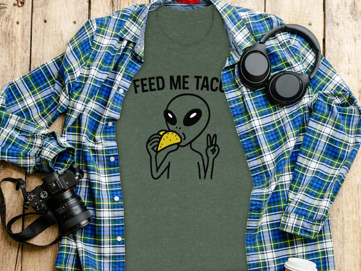 Feed Me Tacos Alien with Peace Sign Funny T-Shirt