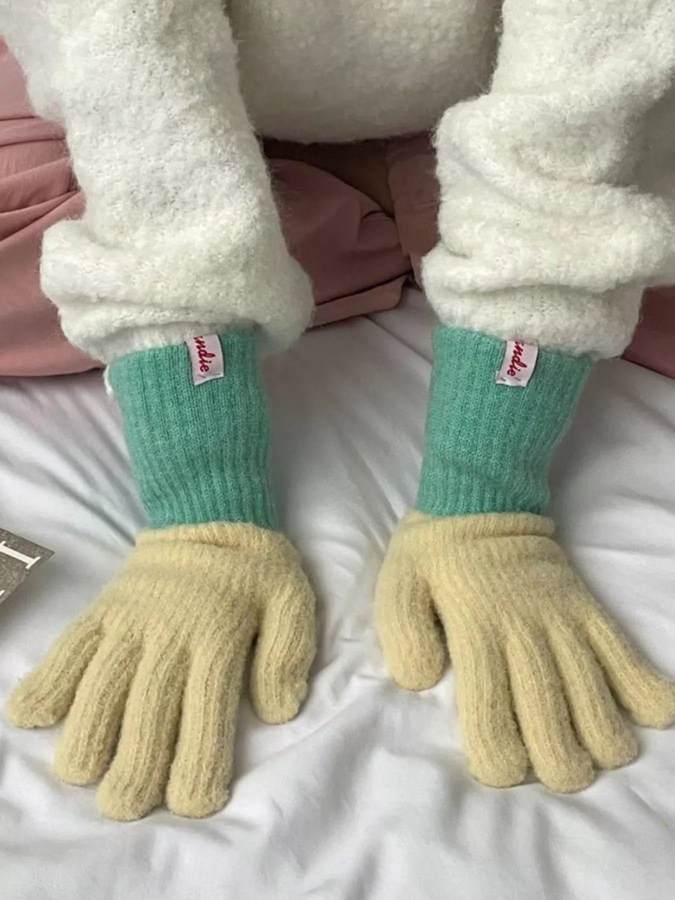 Cozy Knit Gloves with Ribbed Cuff