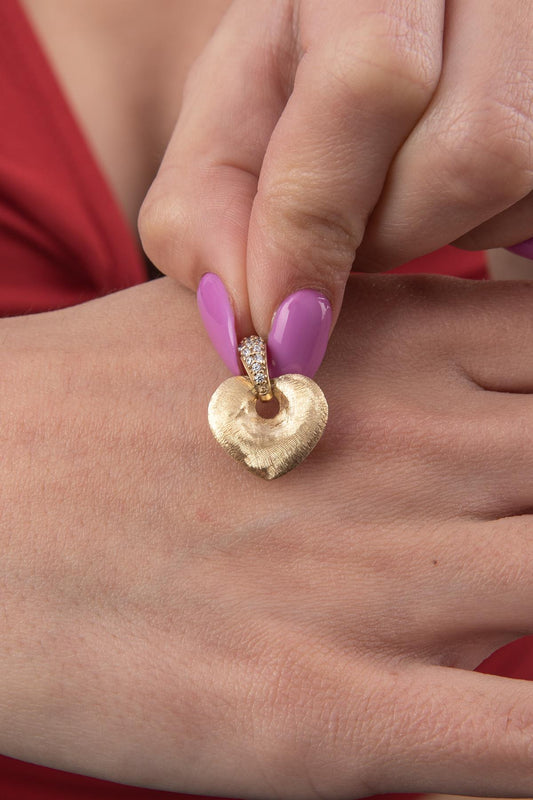 14K Enchanting Heart Pendant