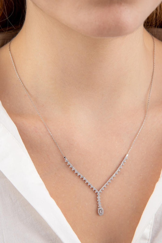 14K Gold Baguette Detailed  Necklace