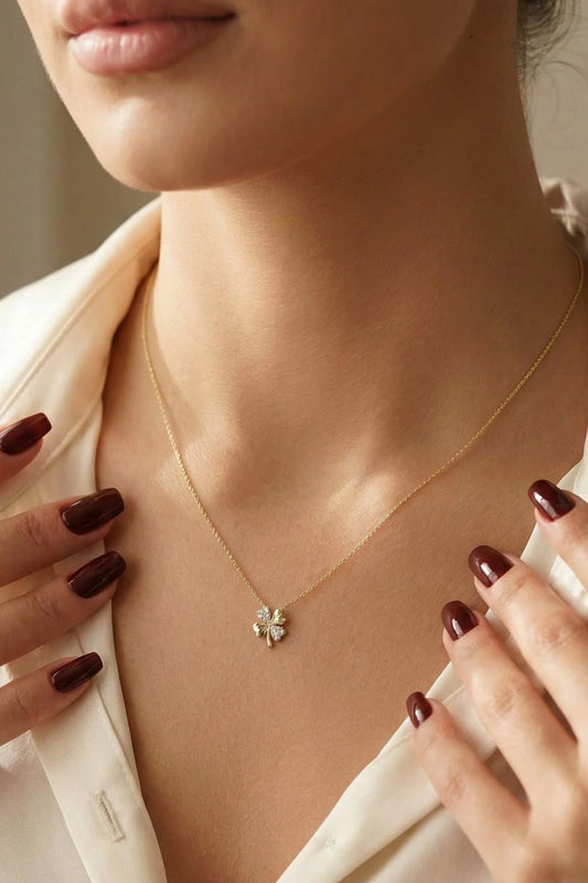 14K Gold Clover Necklace