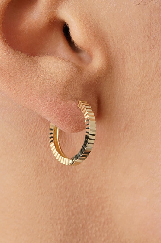 14K Gold Midi Diamond-Cut Hoop Earrings