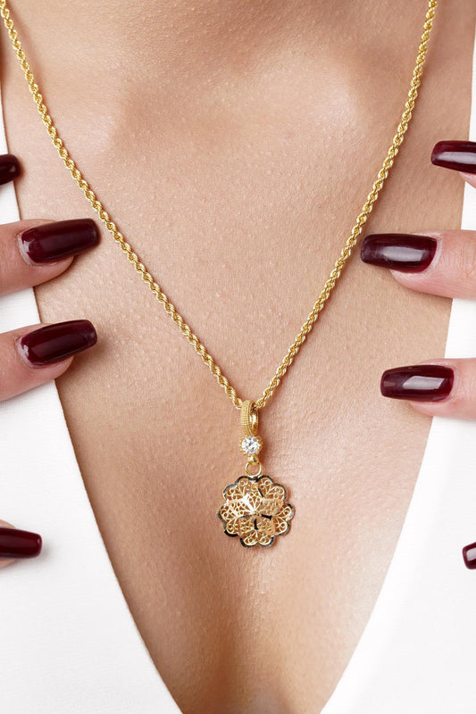 14K Gold Rose Motif Filigree Necklace – Mother’s Necklace