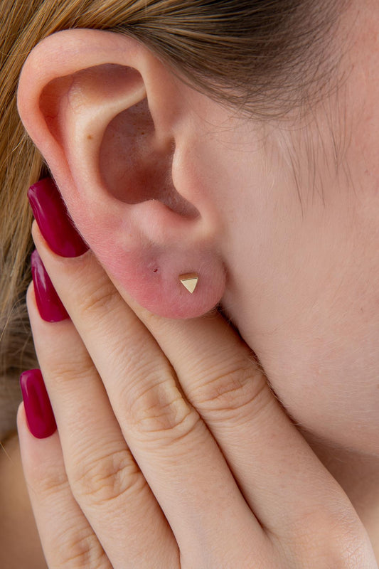 14K Gold Small Triangle Shape Stud Earrings