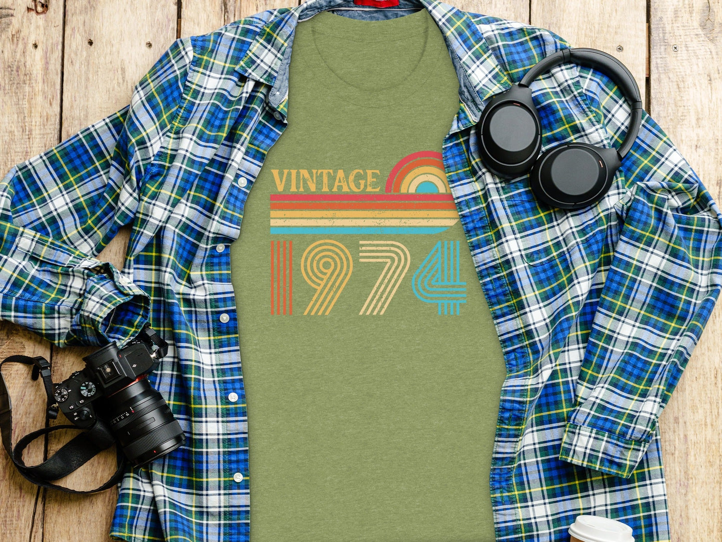 Vintage 1974 Retro Rainbow Distressed Design T-Shirt