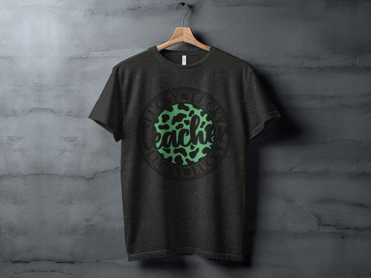 Lucky Teacher St Patricks Day Design With Clover Accent T-Shirt