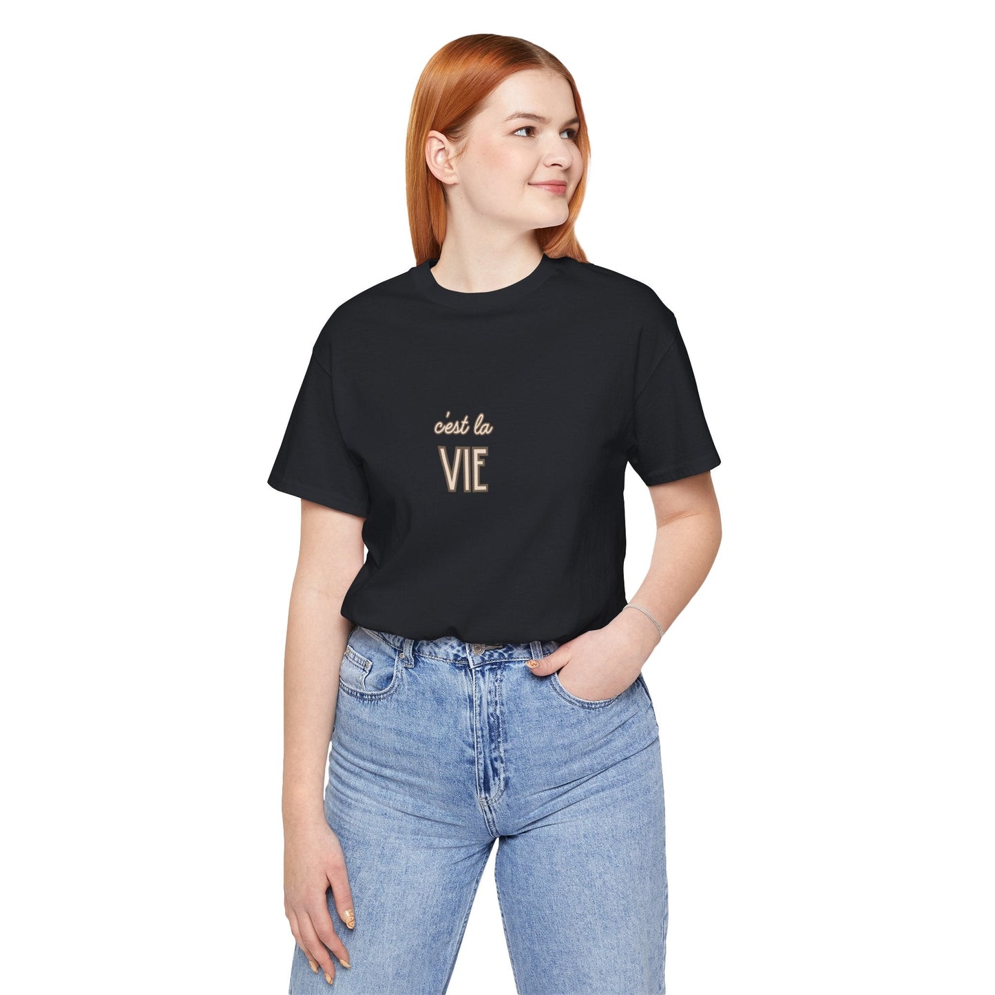 C'est la Vie Tee — Minimal French Phrase Graphic T-Shirt