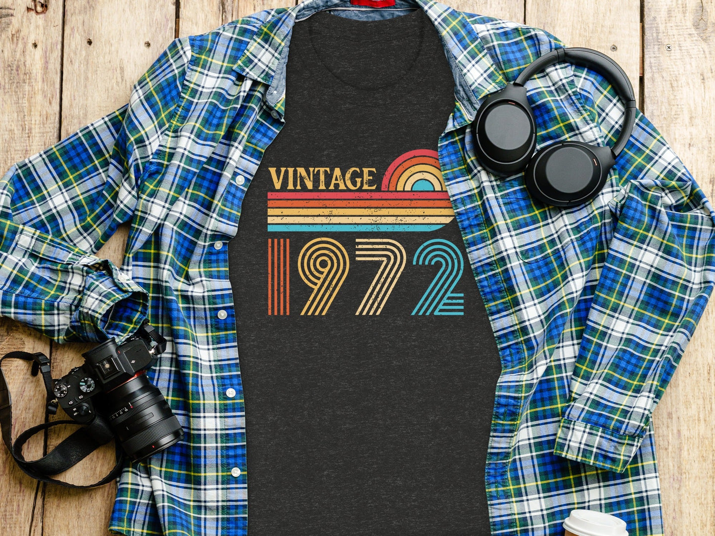 Vintage 1972 Retro Rainbow Birthday Style Design T-Shirt