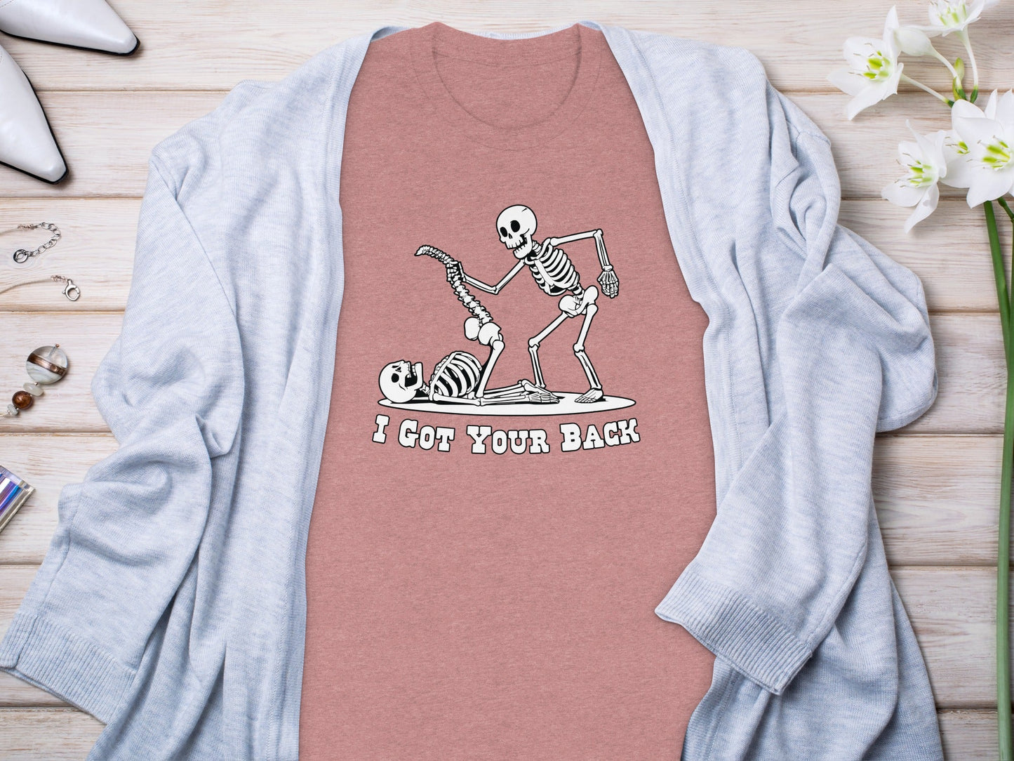 I Got Your Back Skeletons Funny Anatomy Joke Design T-Shirt