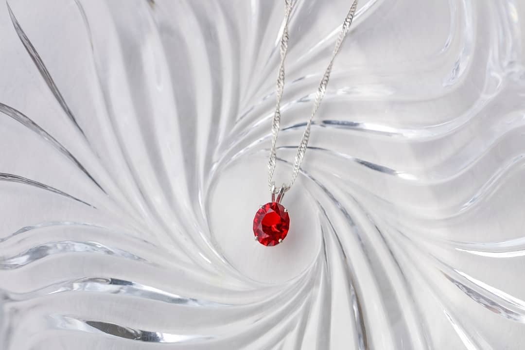 Eternity Pendant<br>Oval • 8x10mm