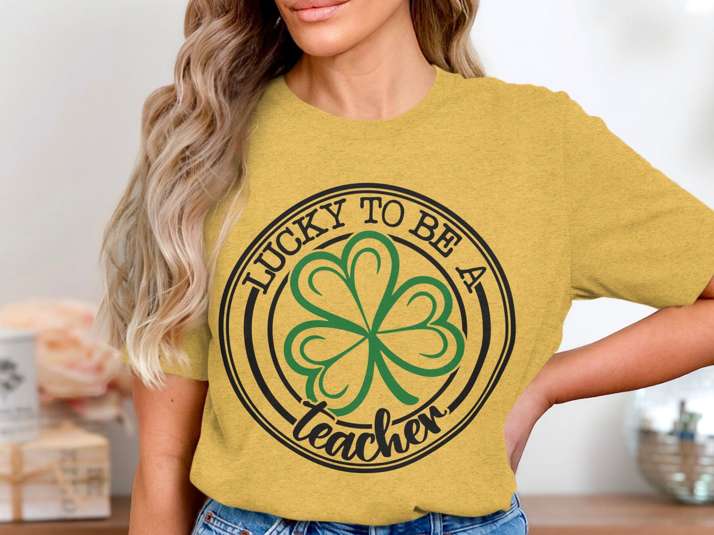 Lucky To Be A Teacher Clover St Patricks Day Circle T-Shirt