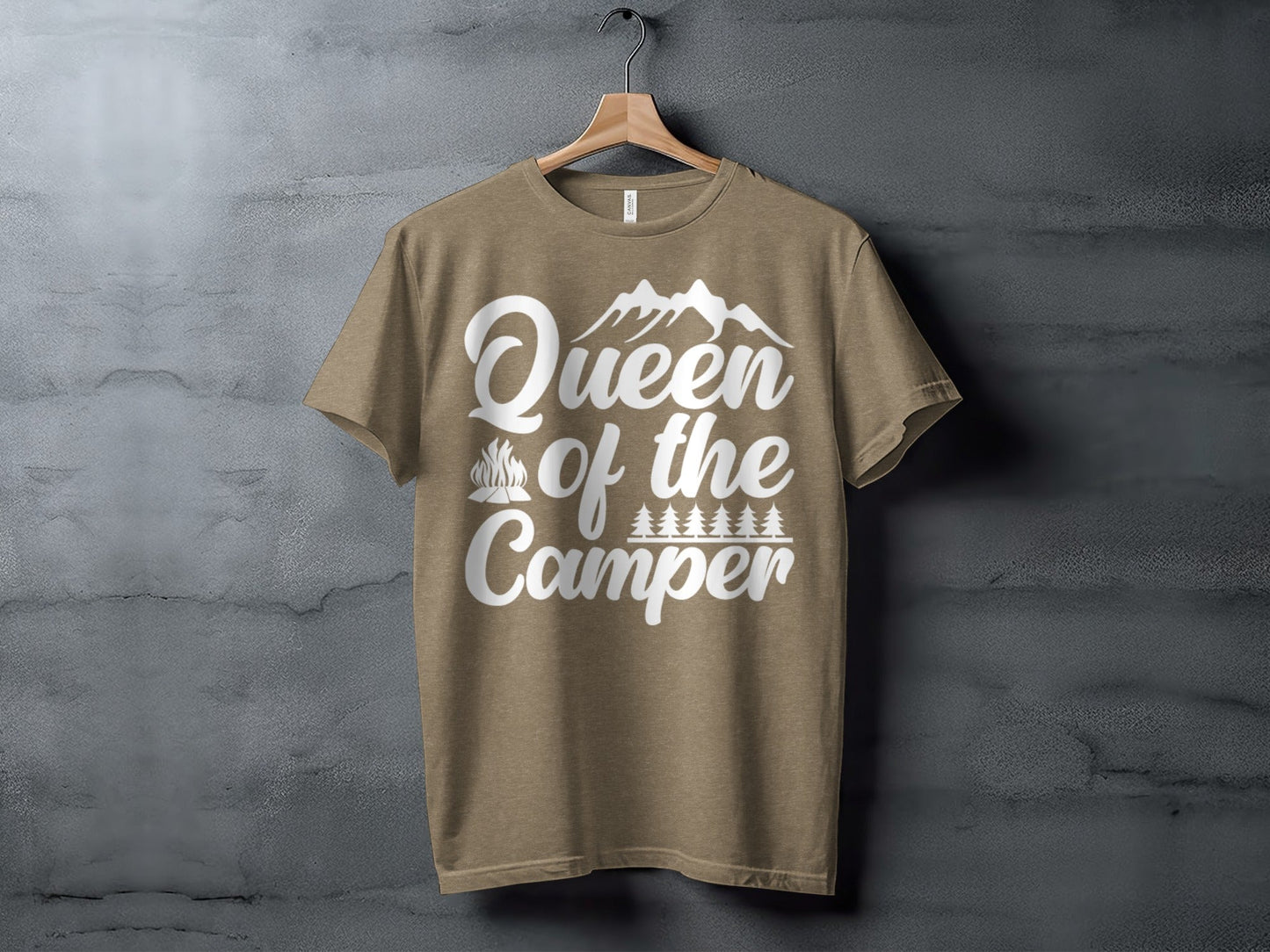 Queen of the Camper Graphic Print Camping Lover T-Shirt