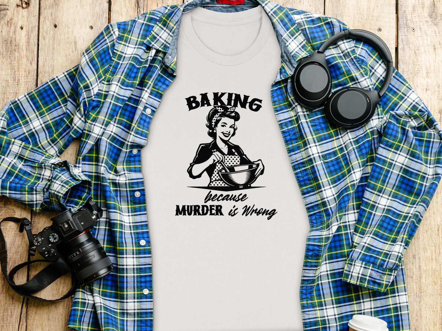 Baking Because Murder is Wrong Kitchen Humor Graphic T-Shirt