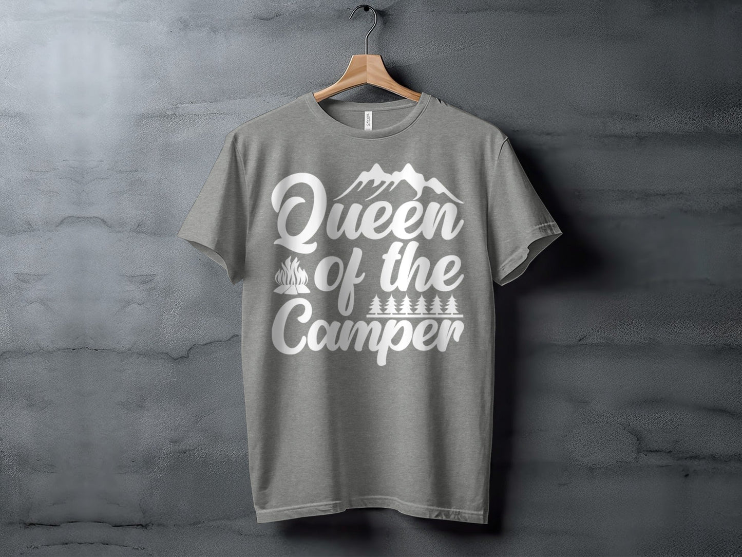Queen of the Camper Graphic Print Camping Lover T-Shirt