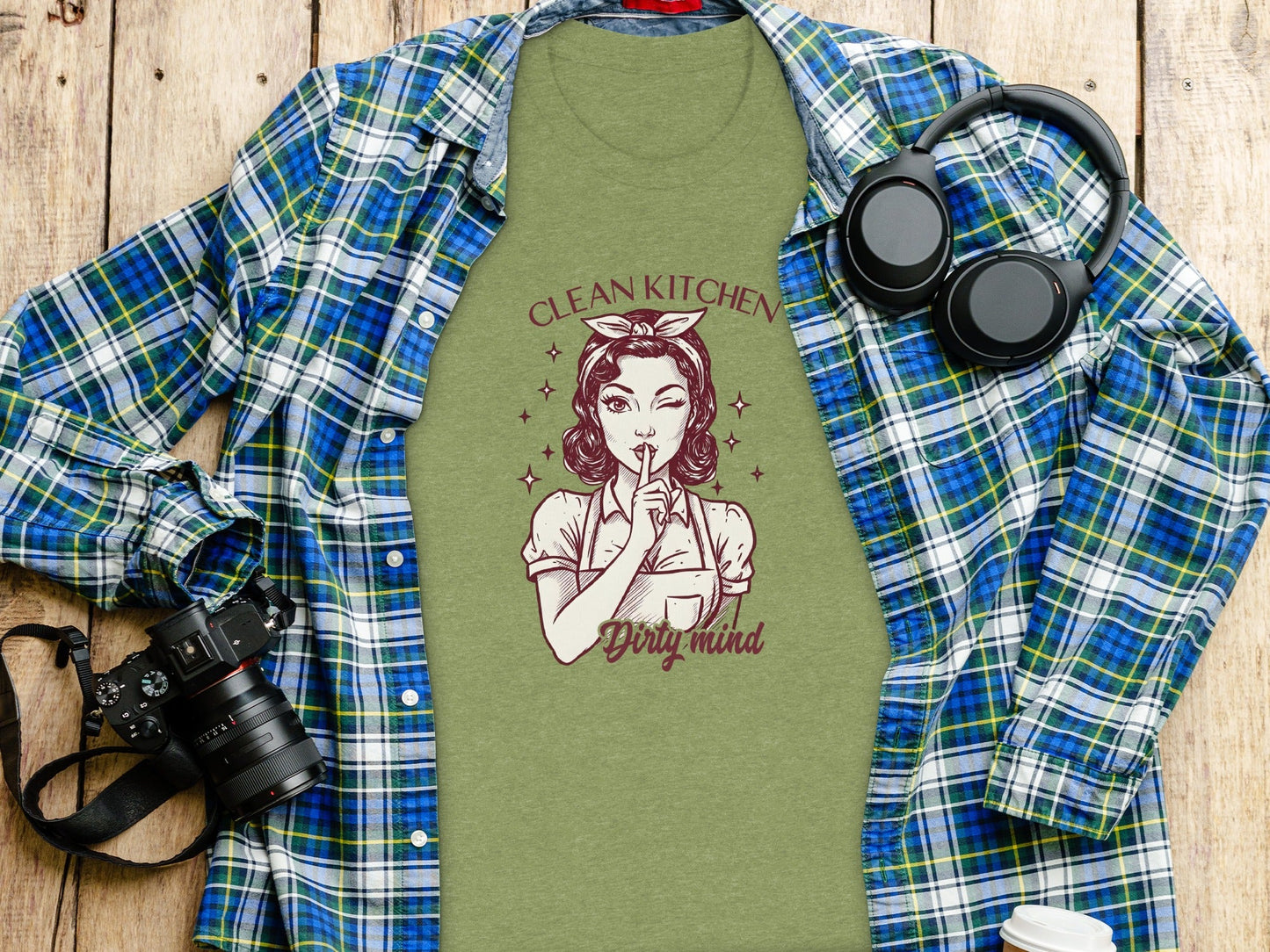 Clean Kitchen Dirty Mind Retro Woman Graphic T-Shirt