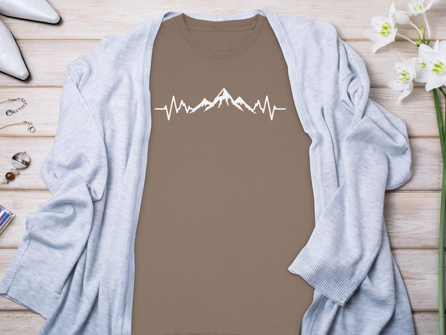 Mountains Heartbeat Nature Outdoors Adventure Long Sleeve T-Shirt