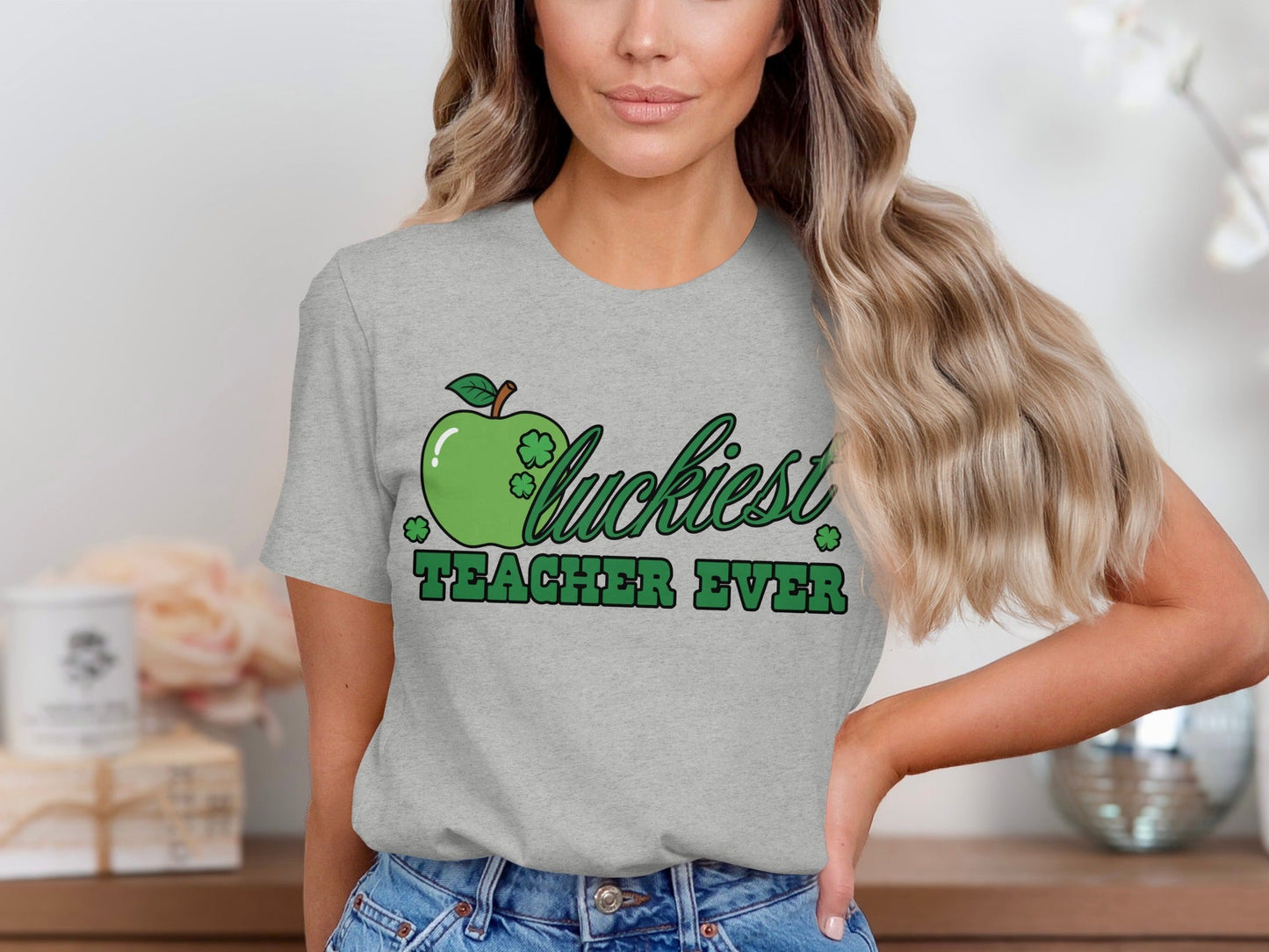 Luckiest Teacher Ever Clover Apple St Patricks Day T-Shirt