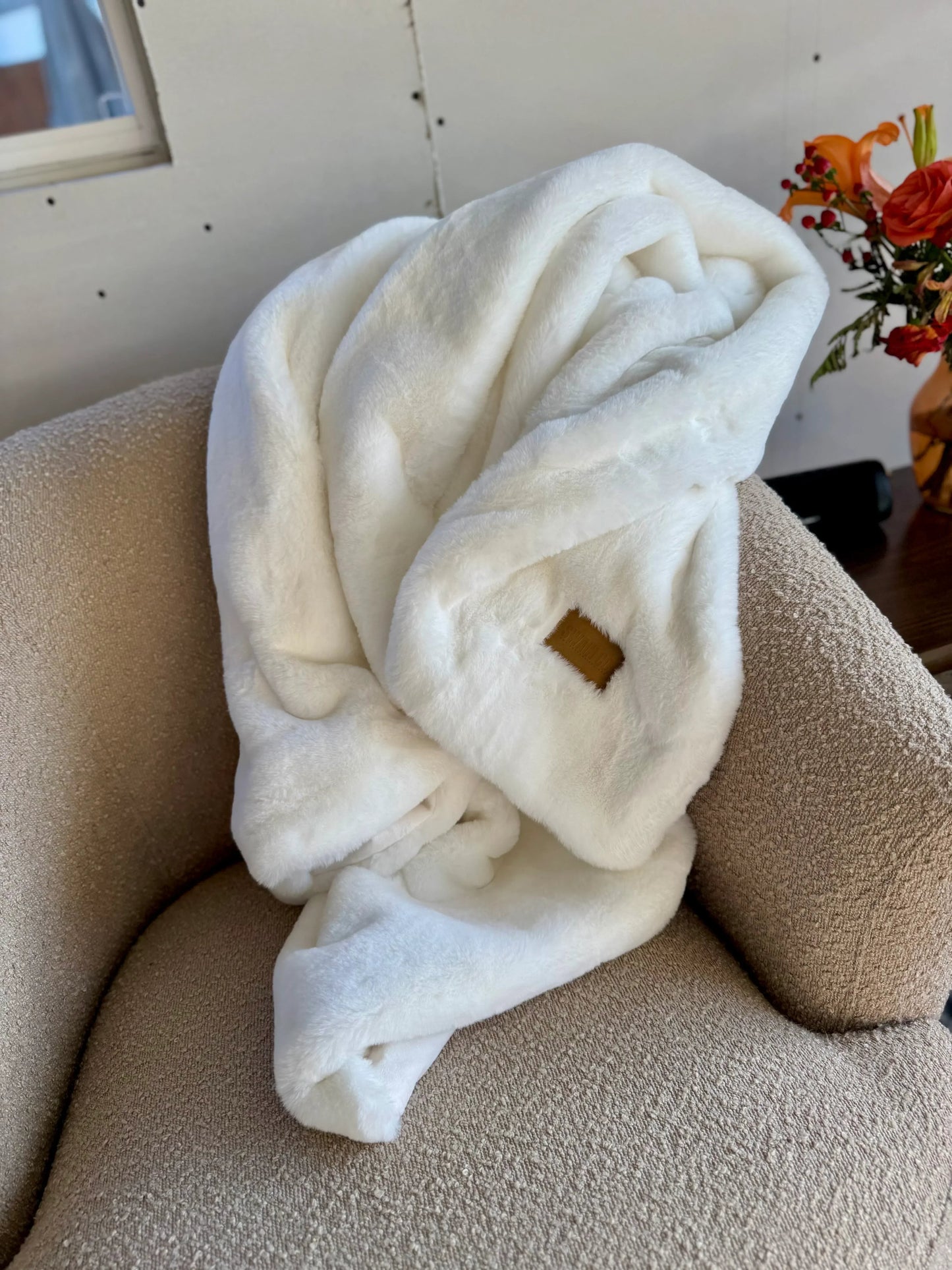 Super Soft Minky Blanket | Personalized Baby Blanket | Custom Name Receiving Blanket | Throw Blanket for Adults | Baby Shower Gift | Newborn Gift | Embroidered Blanket | Cozy Throw