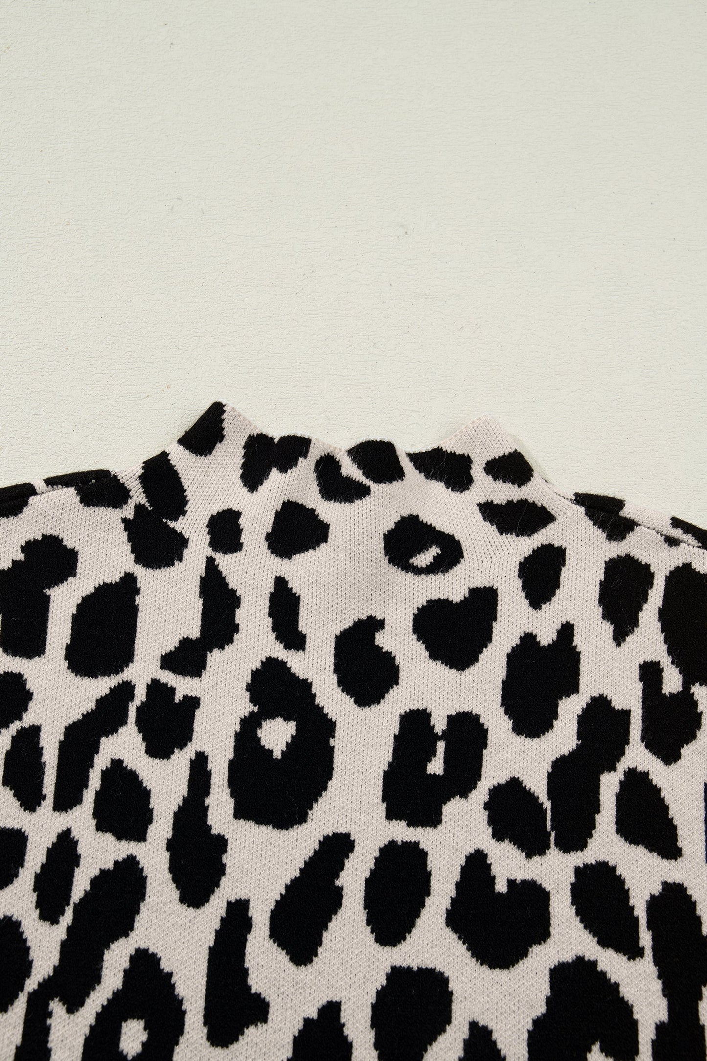 Black Leopard Print High Neck Short Sleeve Sweater