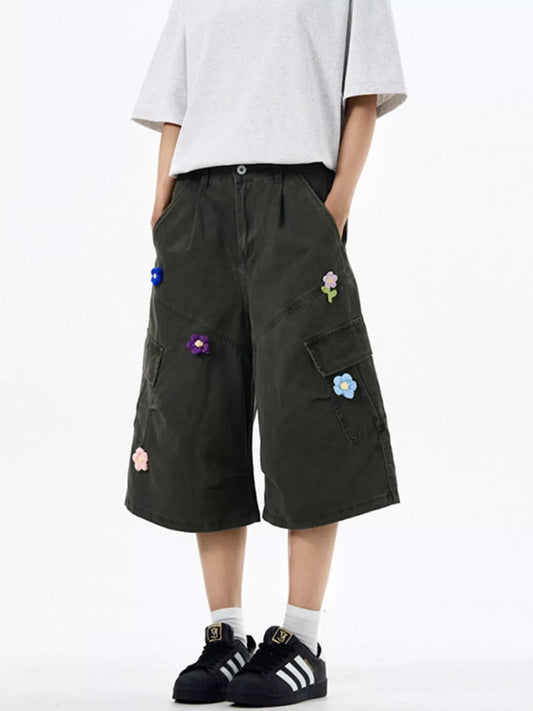 Men's Floral Appliqued Wide-Leg Cargo Shorts