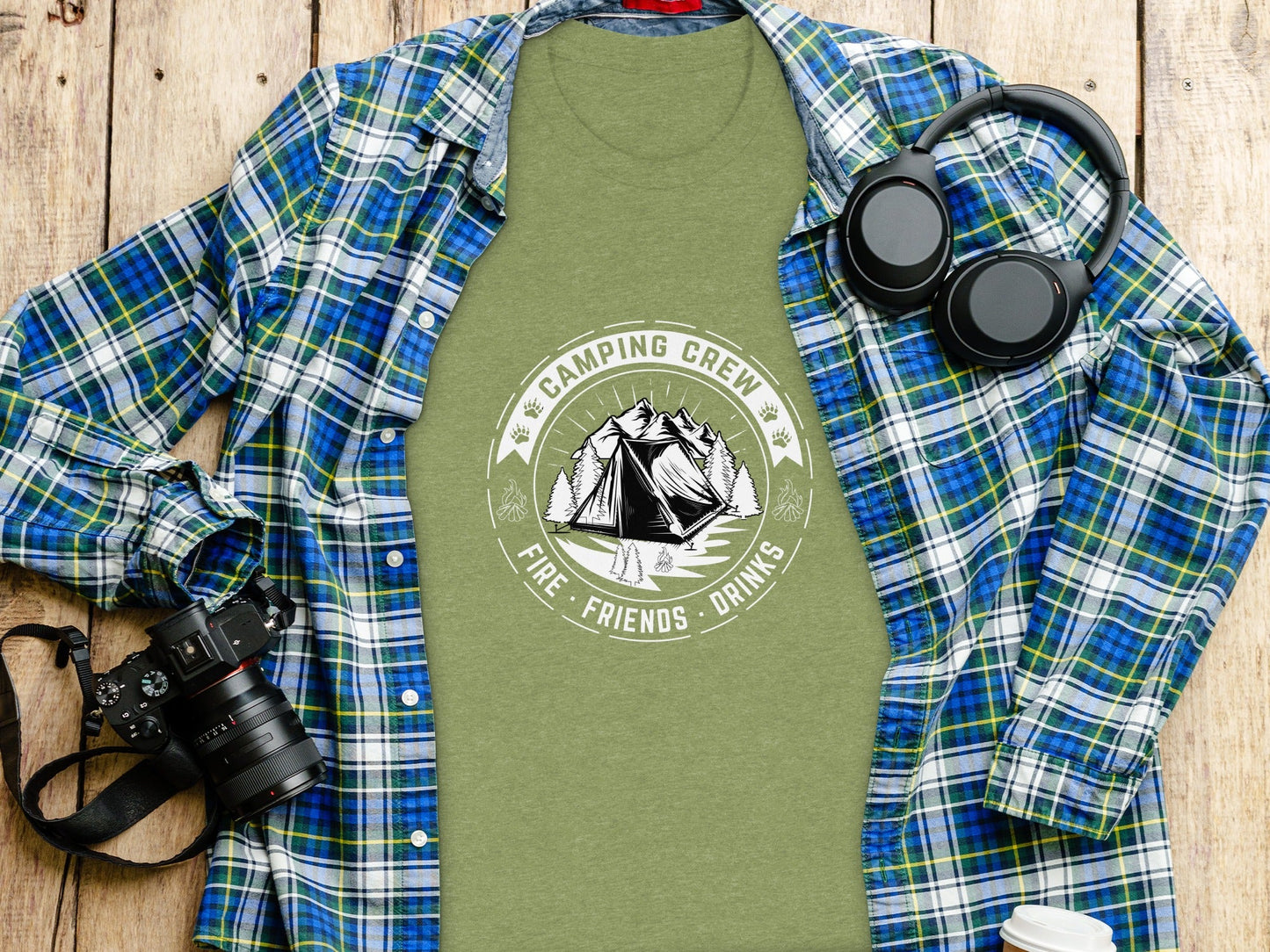 Camping Crew Friends Drinks Fire Tent Mountain Scene T-Shirt