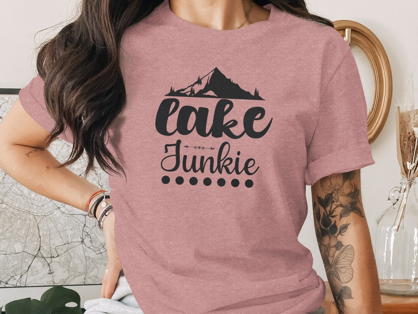 Lake Junkie Nature Lover Mountain Graphic Adventure T-Shirt