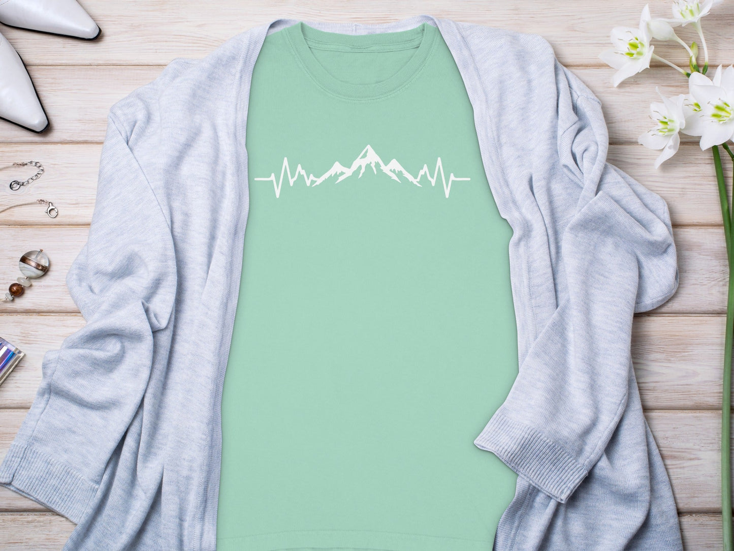 Mountains Heartbeat Nature Outdoors Adventure Long Sleeve T-Shirt