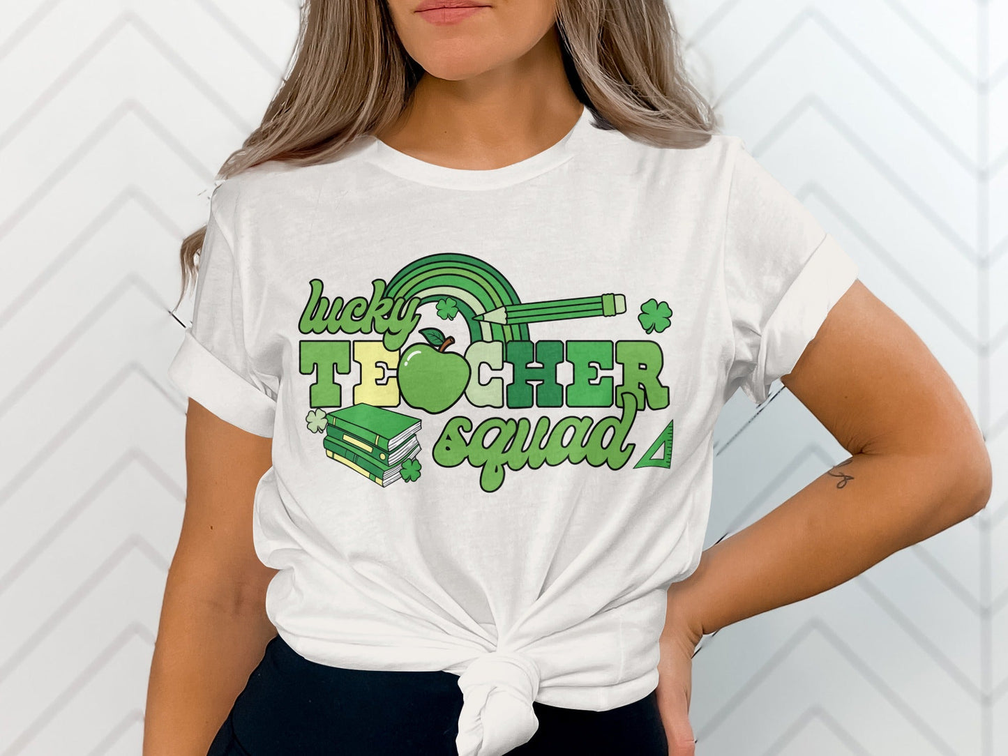 Lucky Teacher Squad St Patricks Day Green Design T-Shirt