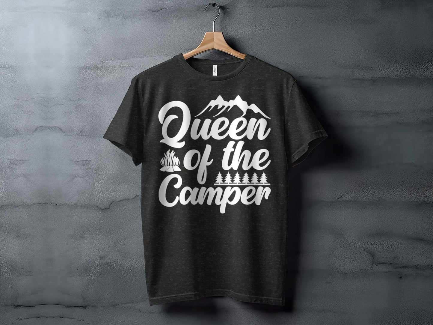 Queen of the Camper Graphic Print Camping Lover T-Shirt
