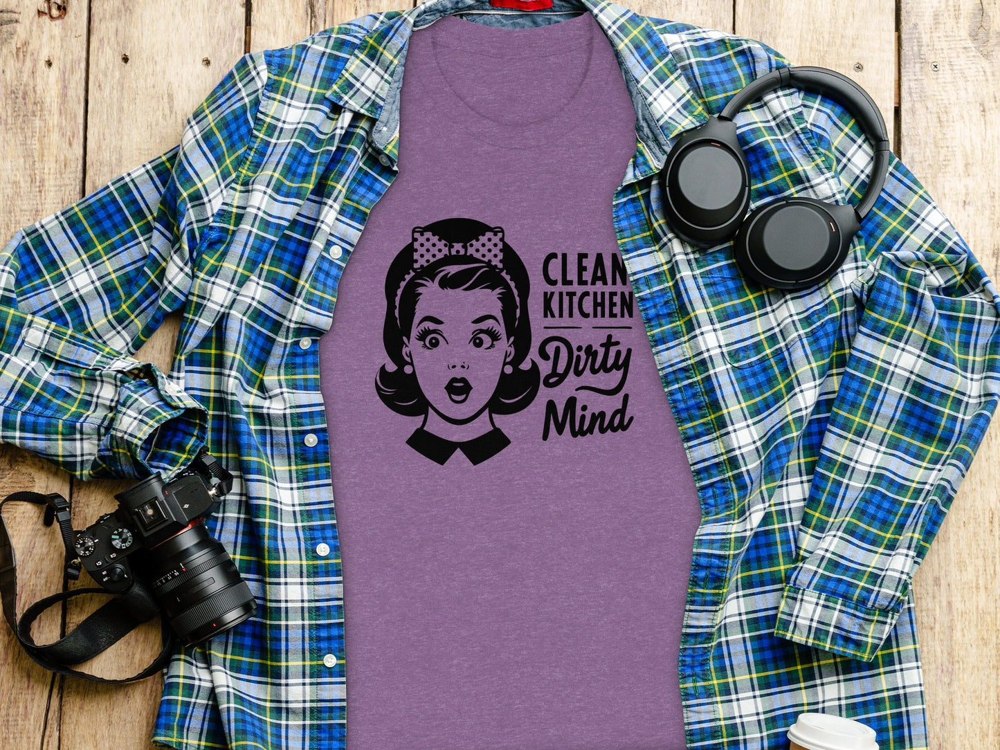 Clean Kitchen Dirty Mind Retro Woman Funny Graphic T-Shirt