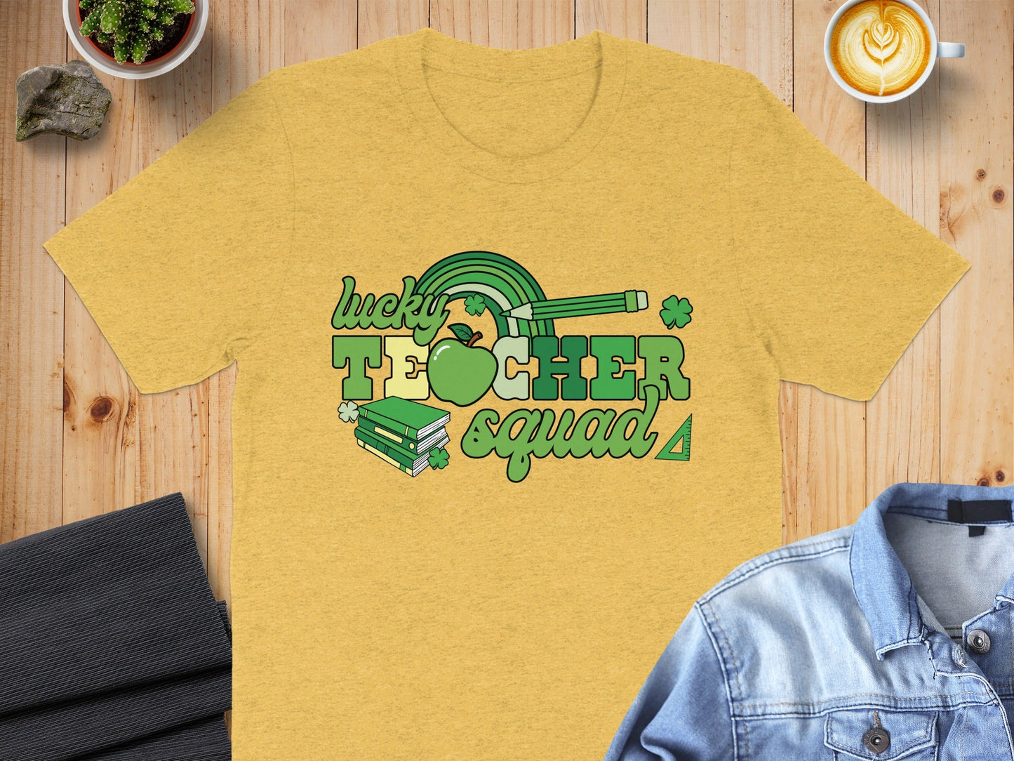Lucky Teacher Squad St Patricks Day Green Design T-Shirt