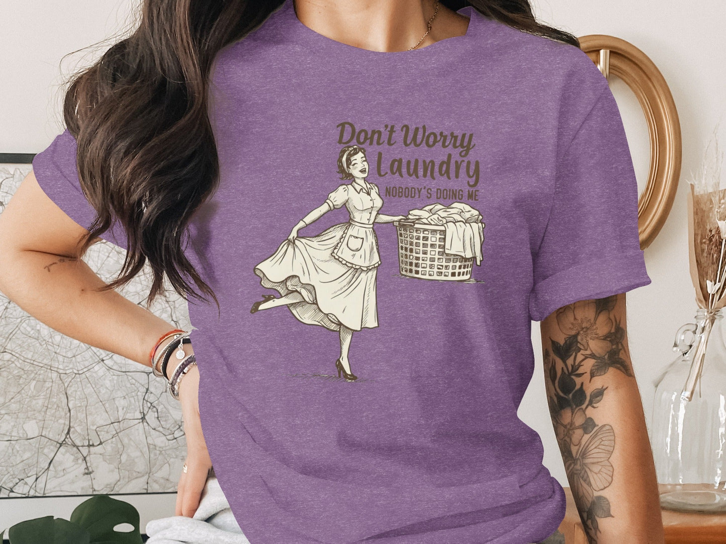 Don't Worry Laundry Nobody's Doing Me Graphic Design T-Shirt