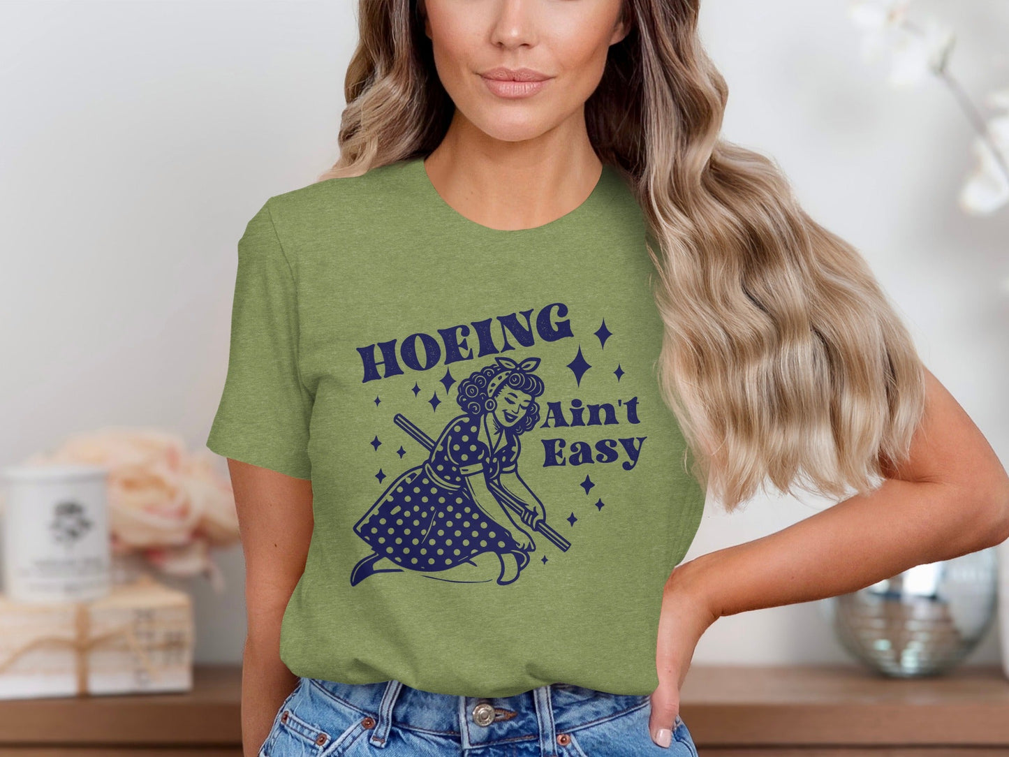 Hoing Ain't Easy Funny Woman Gardening Design T-Shirt