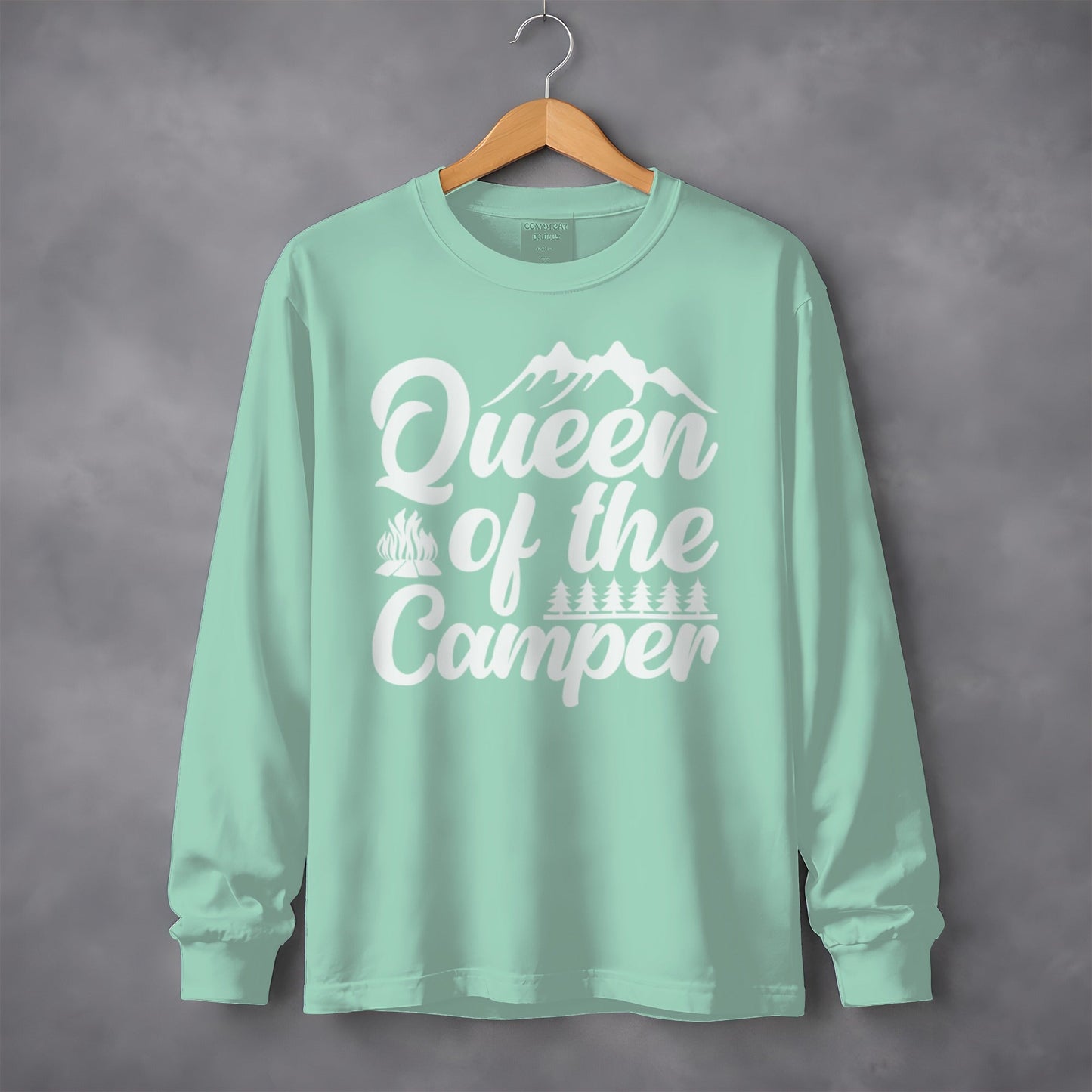 Queen of the Camper Great Outdoors Enthusiast Long Sleeve T-Shirt