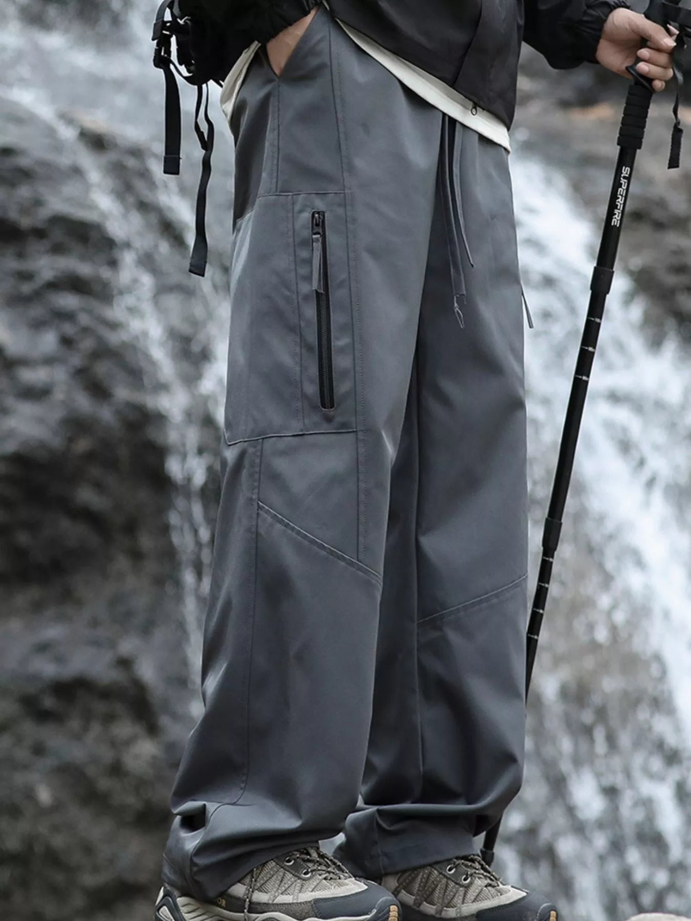 Men's Plus Size Relaxed Fit Cargo Pants with Zipper Pockets