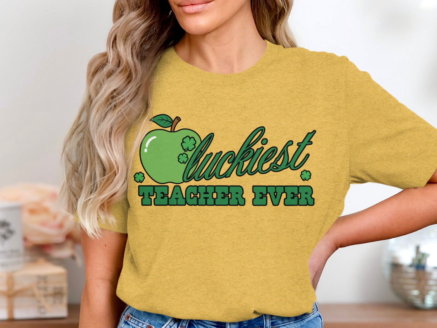 Luckiest Teacher Ever Clover Apple St Patricks Day T-Shirt