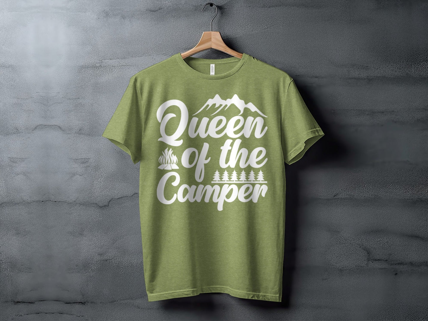 Queen of the Camper Graphic Print Camping Lover T-Shirt