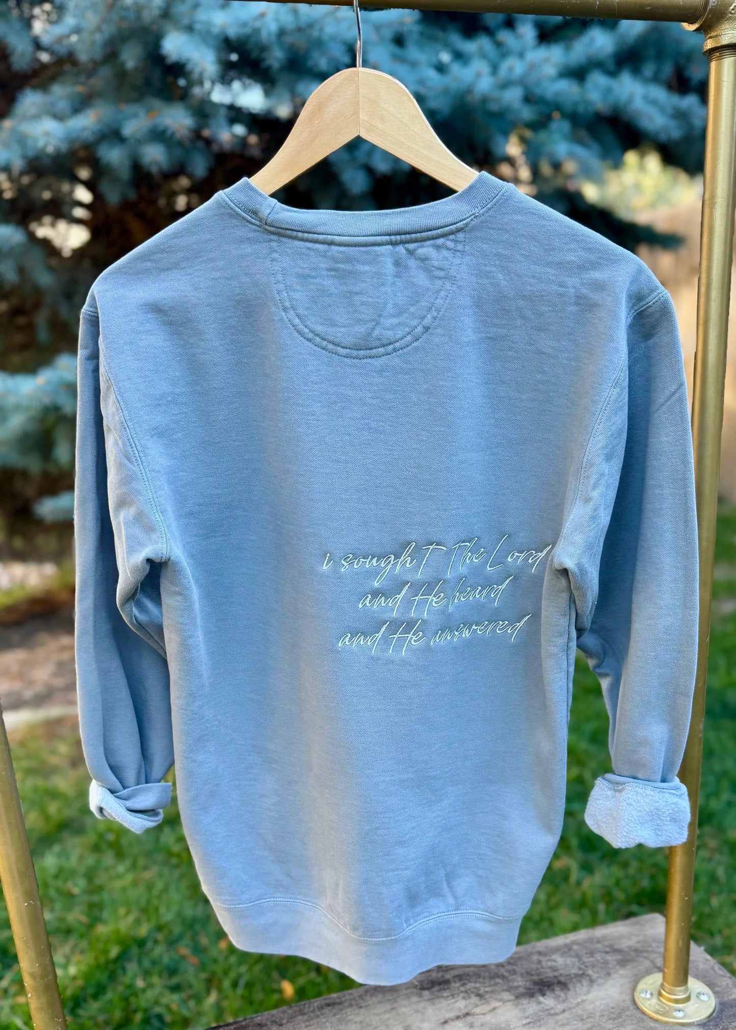I Sought The Lord And He Heard And He Answered Monochromatic Embroidered Sweatshirt | Comfort Colors Christian Crewneck