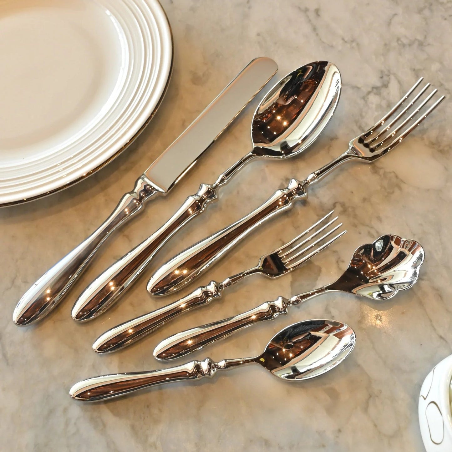 Eleanor Luxury Cutlery Set | 3CARATS