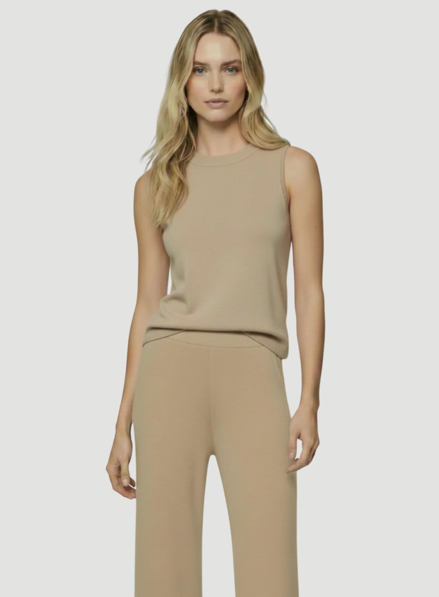 100% Machine Washable Cashmere Sleeveless Crewneck T-Shirt