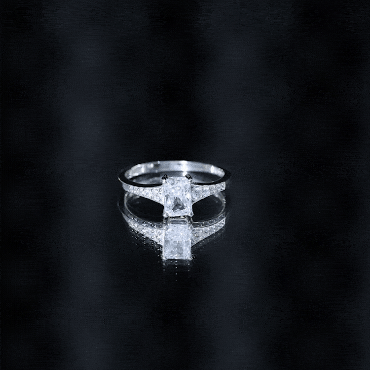 Brilliant Cut 7X5 MM Lab Grown Diamond Emerald Cut Engagement Ring