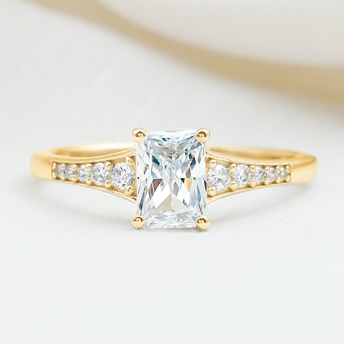 Brilliant Cut 7X5 MM Lab Grown Diamond Emerald Cut Engagement Ring