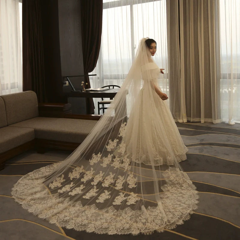 Super Long Tail White Lace Premium Wedding Veil