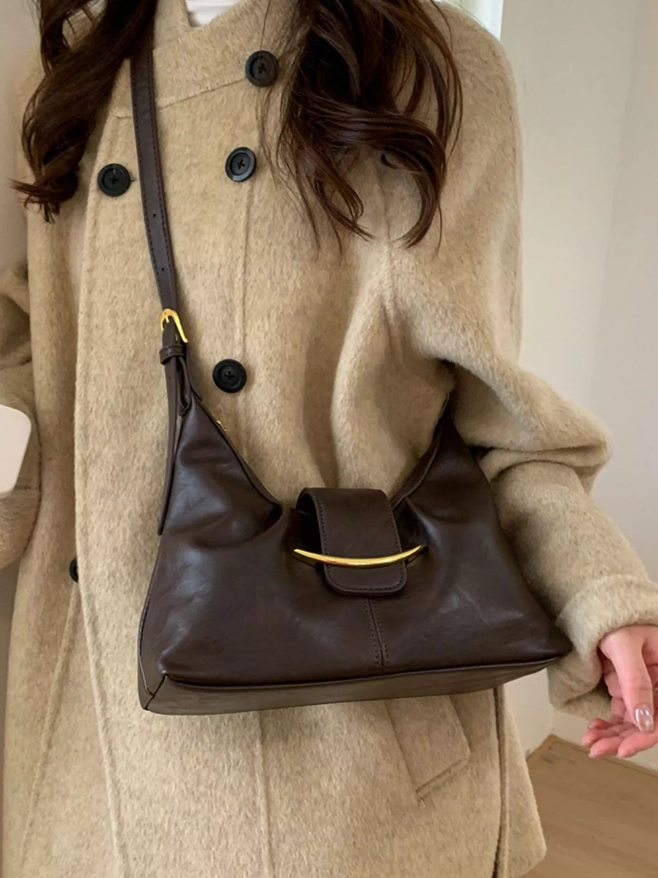 Buckle Adjustable Strap Crossbody Bag