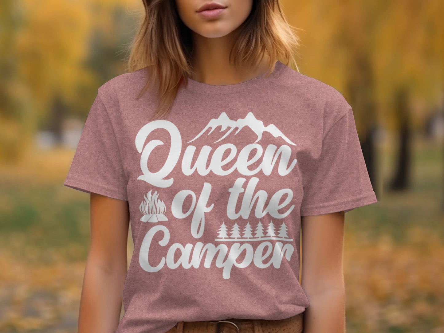 Queen of the Camper Graphic Print Camping Lover T-Shirt