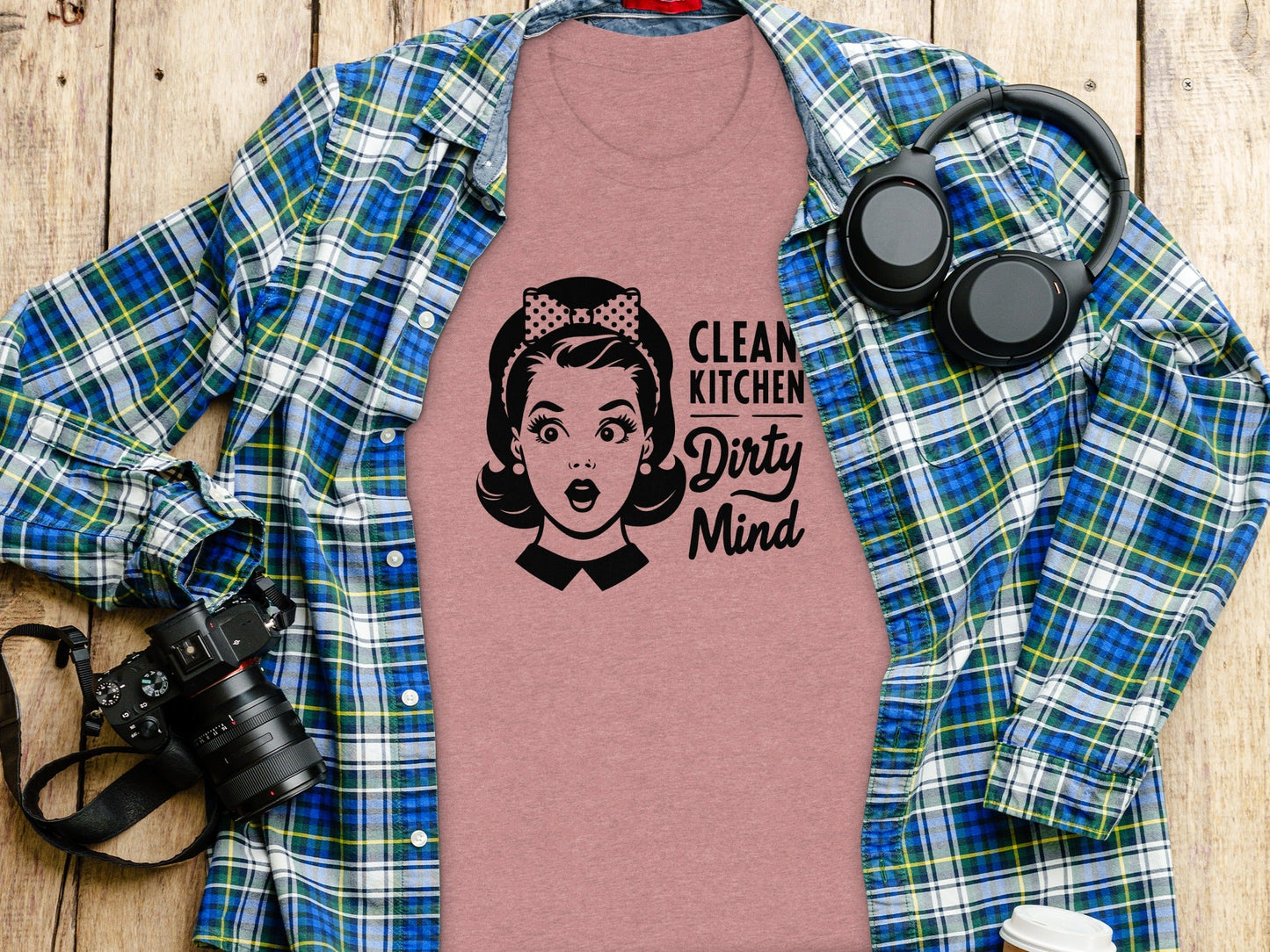 Clean Kitchen Dirty Mind Retro Woman Funny Graphic T-Shirt