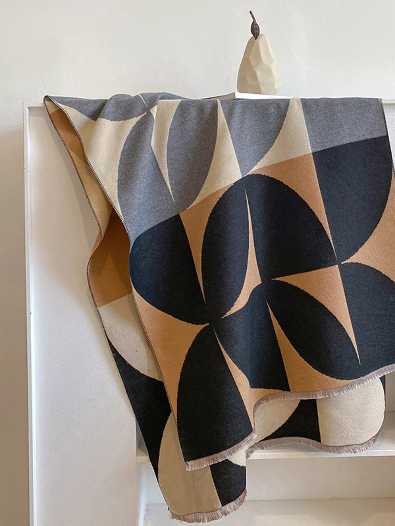 Contrast Raw Hem Scarf
